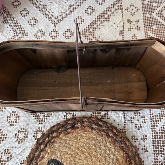 Vintage wooden Basket Gathering basket Primitive Farmhouse Home Decor fruit - Picture 6 of 6